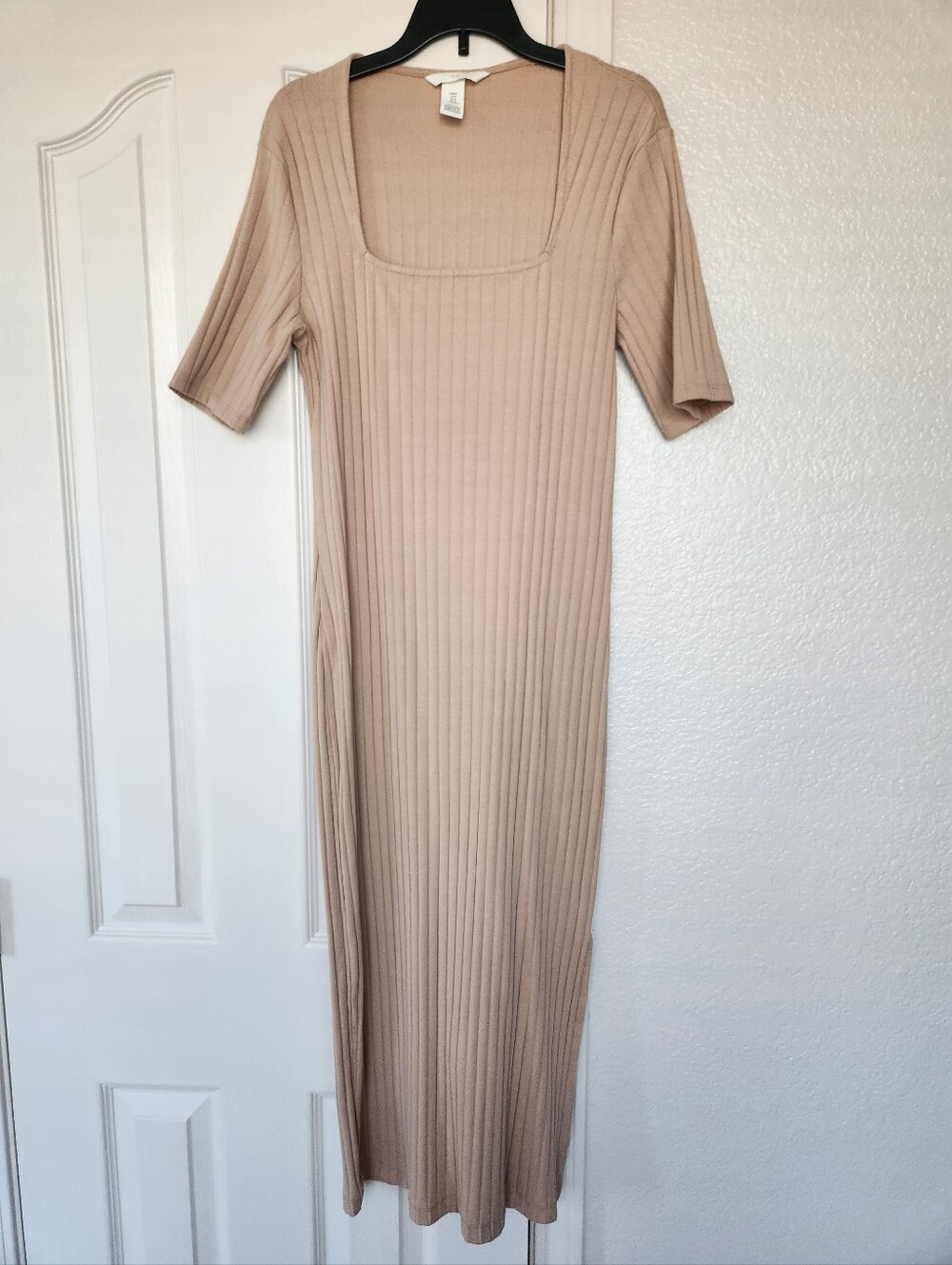 H&M Tan Ribbed Maxi Dress Size M